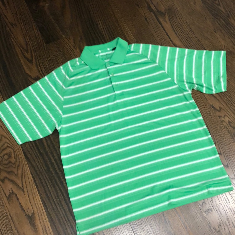 Men’s golf shirt